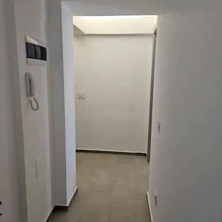 Strada Farnesiana Apartman