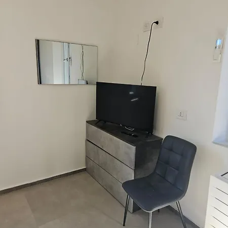 Strada Farnesiana Apartman Mucinasso