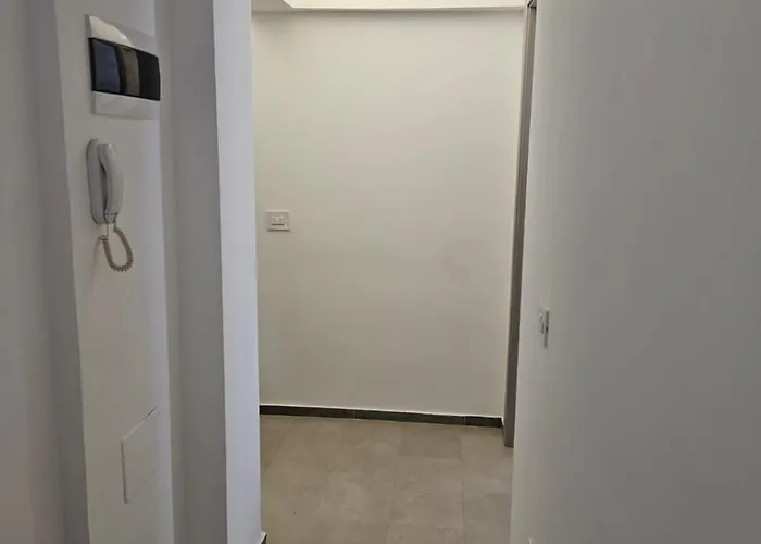 Strada Farnesiana Apartman